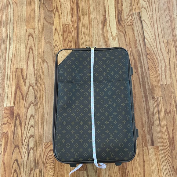 For Sale! Louis Vuitton Pegase 55 carryon suitcase. - Picture 11 of 15